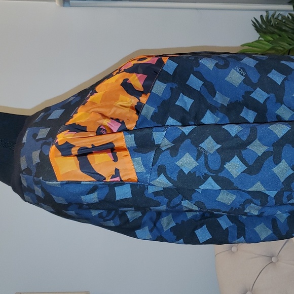 MCM Camo Hoodie Jacket - Picture 4 of 12